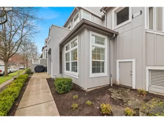 Photo #2: 118524372 Listing