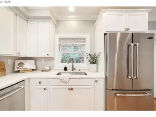 Photo #6: 118544662 Listing