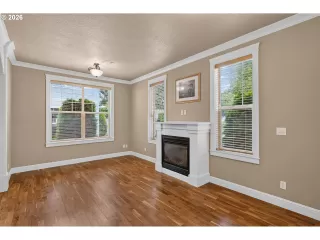 Photo #3: 119116572 Listing