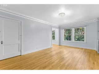 Photo #2: 119265524 Listing