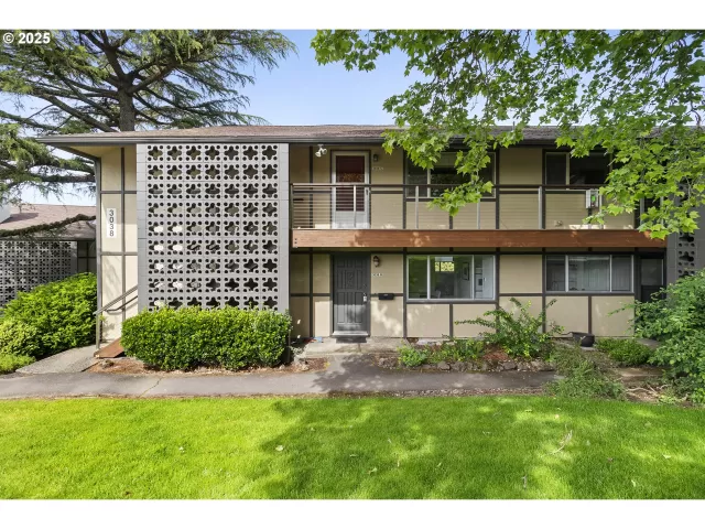MLS: 119530028 Condo For Sale