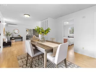 Photo #6: 119530028 Listing 