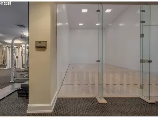 Photo #5: 119567590 Listing