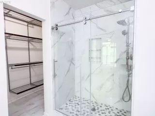 Photo #5: 119574333 Listing