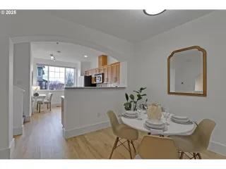 Photo #2: 119869088 Listing