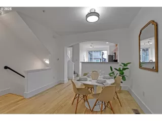 Photo #3: 119869088 Listing