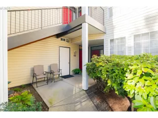 Photo #3: 120561352 Listing