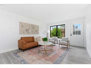 Photo #4: 120624274 Listing