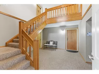 Photo #5: 120624274 Listing