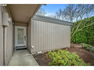 Photo #1: 120685920 Listing