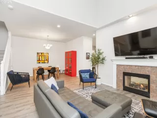Photo #4: 120960455 Listing