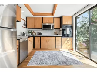 Photo #2: 123450439 Listing 