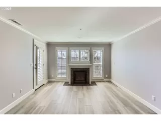 Photo #2: 123750636 Listing