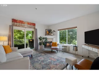 Photo #2: 124626982 Listing 