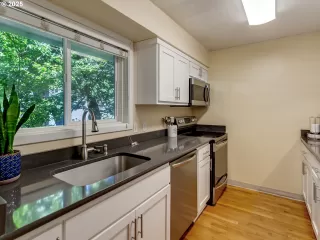 Photo #4: 125102696 Listing 