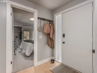 Photo #4: 125190135 Listing 