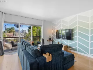 Photo #3: 125763616 Listing 