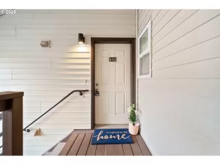 Photo #2: 125806572 Listing