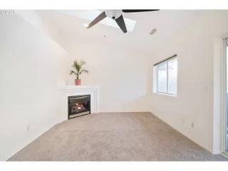 Photo #5: 125806572 Listing