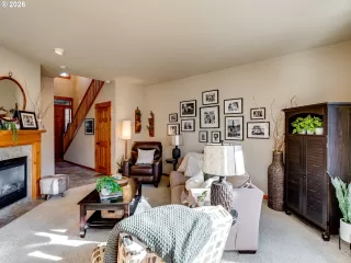 Photo #5: 126152668 Listing 