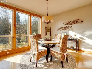 Photo #6: 126152668 Listing 