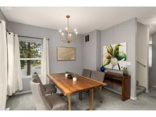 Photo #1: 126409174 Listing 