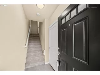 Photo #2: 127006044 Listing 