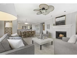 Photo #2: 127236452 Listing