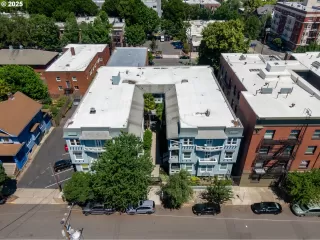 Photo #3: 127368563 Listing