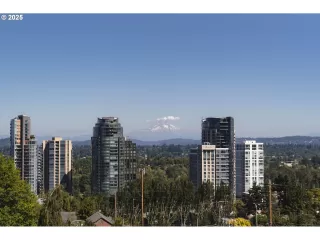 Photo #5: 127712759 Listing 