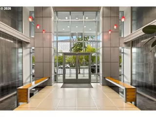 Photo #3: 127736708 Listing 