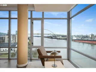 Photo #6: 127736708 Listing 