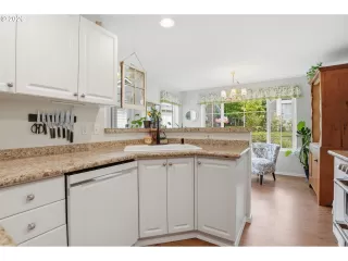 Photo #6: 128016917 Listing 