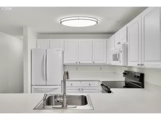 Photo #4: 128073082 Listing 