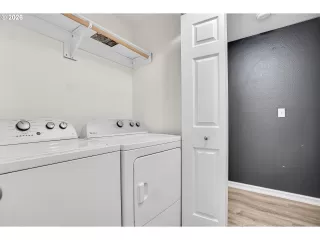 Photo #5: 128073082 Listing 