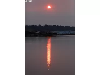 Photo #2: 129123323 Listing 