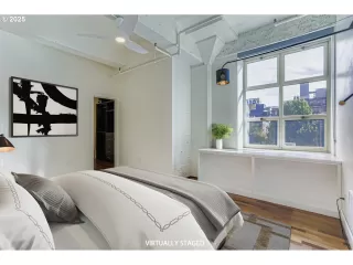 Photo #1: 129454912 Listing