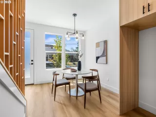 Photo #4: 129977403 Listing 