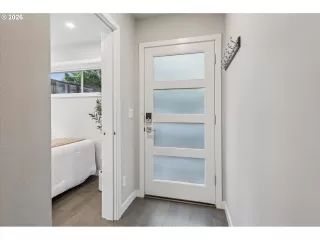 Photo #5: 130115357 Listing 