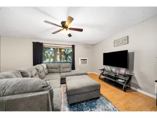 Photo #1: 130232063 Listing 