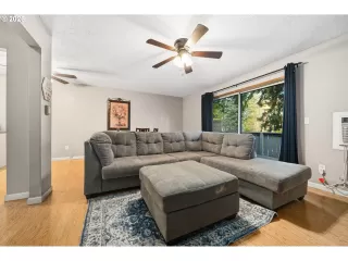 Photo #2: 130232063 Listing 