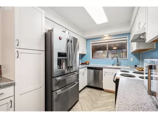 Photo #3: 130232063 Listing 