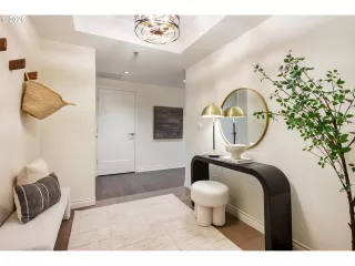 Photo #2: 130650355 Listing