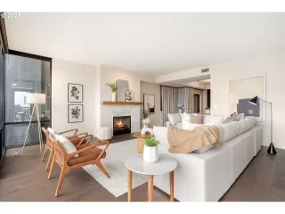 Photo #6: 130650355 Listing