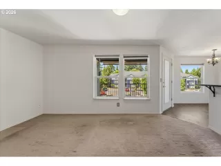Photo #6: 131601175 Listing 