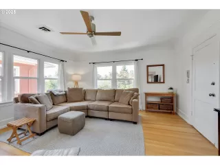 Photo #1: 131632513 Listing 