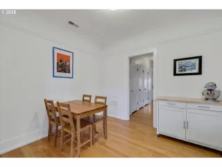 Photo #3: 131632513 Listing 