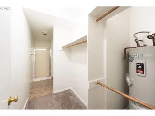 Photo #6: 131836485 Listing