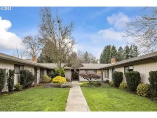 Photo #2: 132309352 Listing