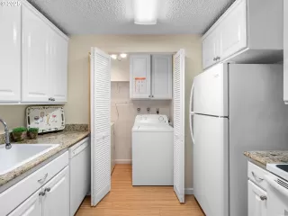 Photo #2: 133373116 Listing 